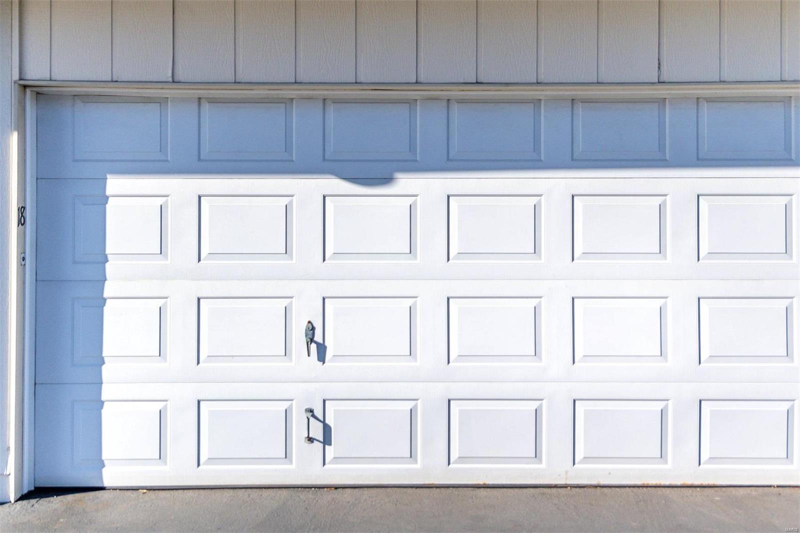 Carriage House Manor Condo Ph - Residential