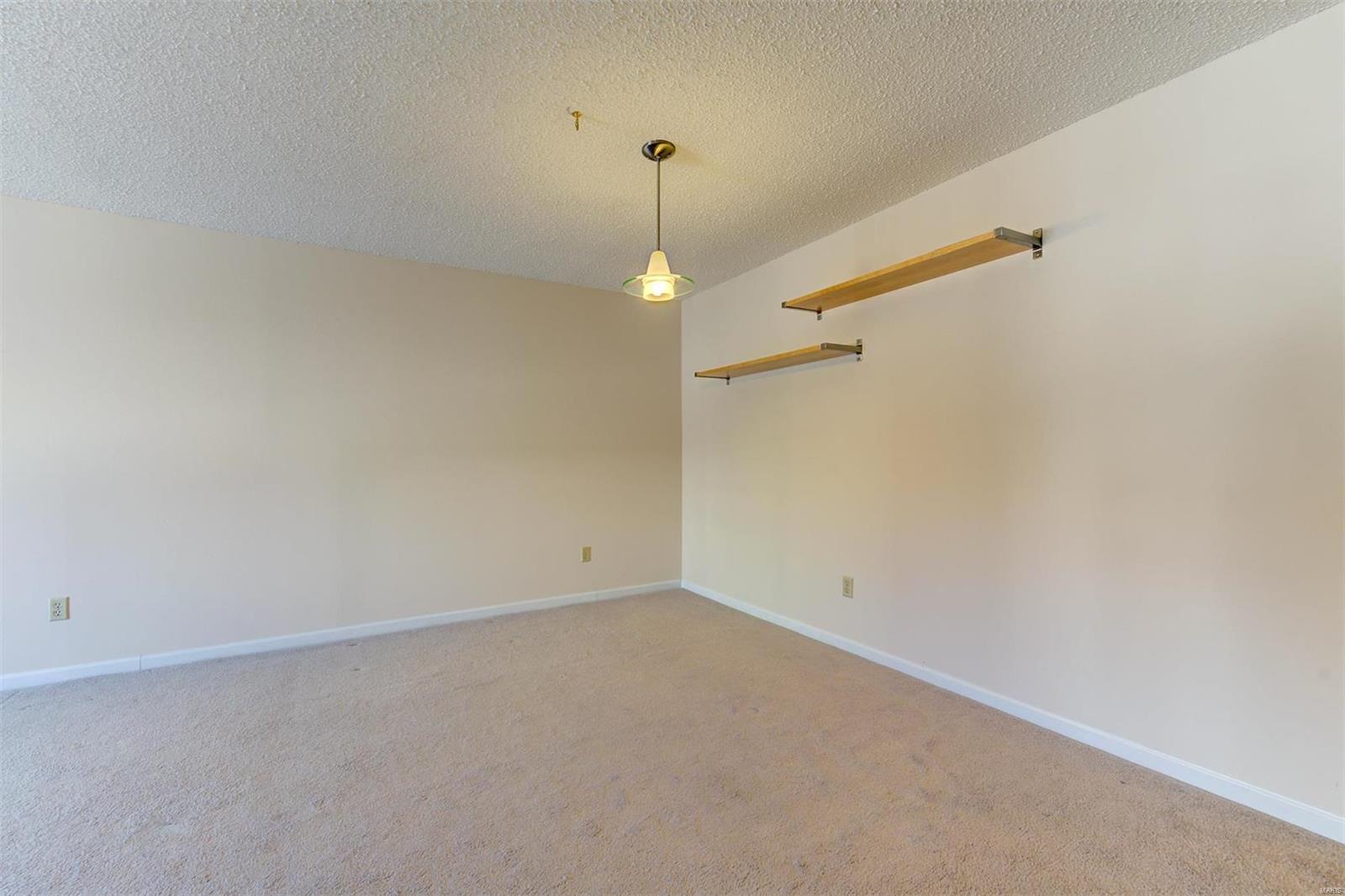 Carriage House Manor Condo Ph - Residential