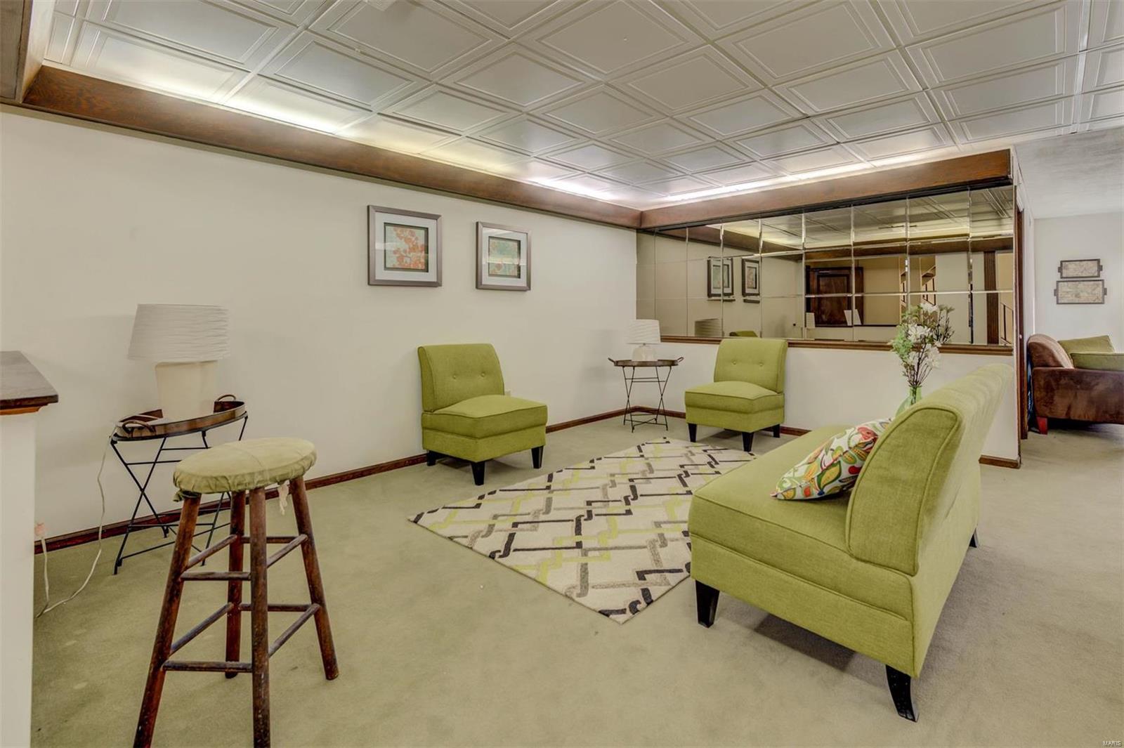 Carriage House Manor Condo Ph - Residential