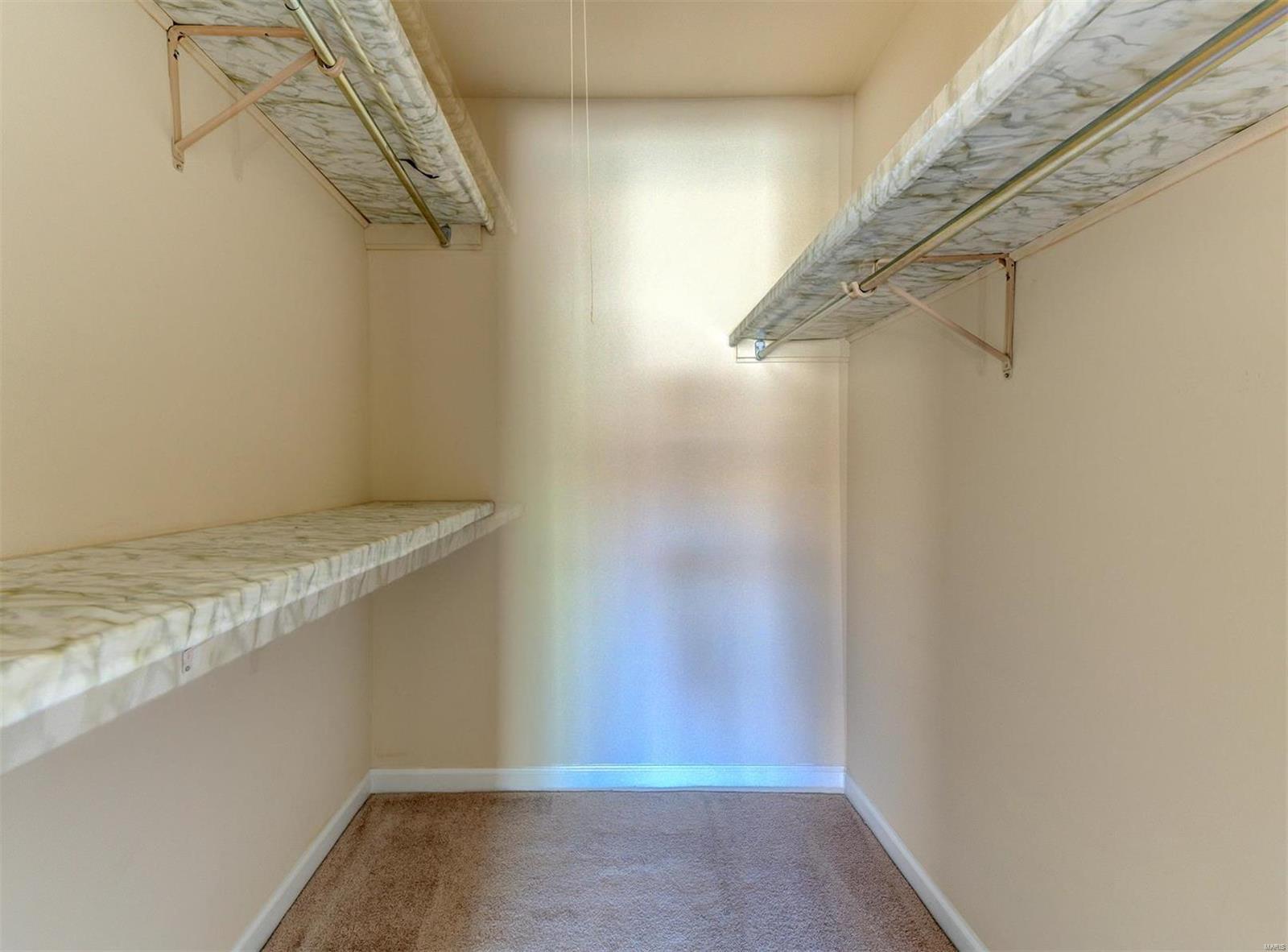 Carriage House Manor Condo Ph - Residential