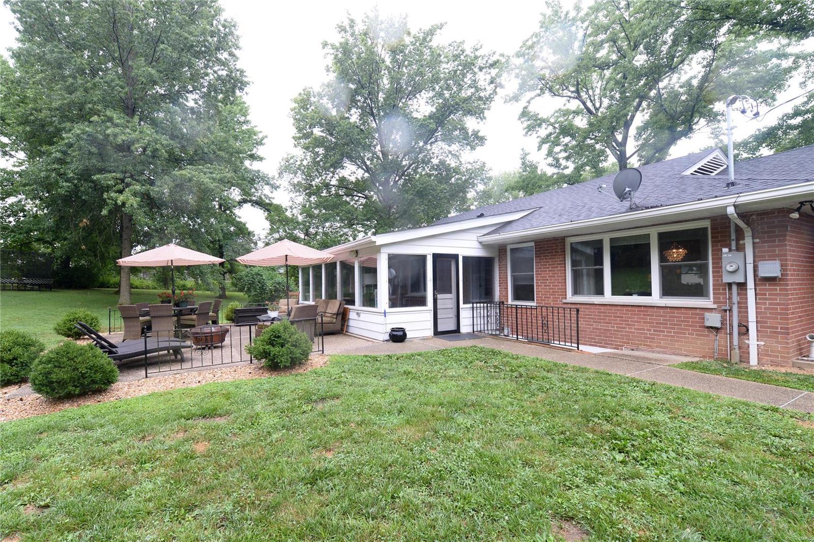 Ladue Crest - Residential Lease