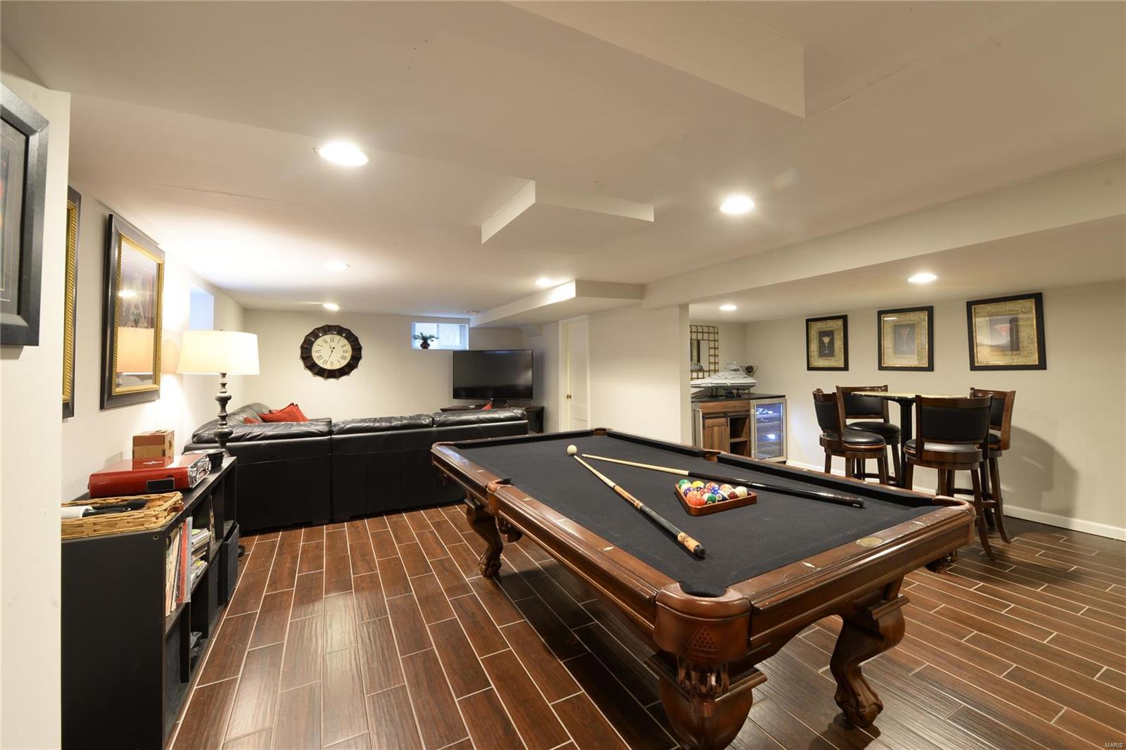 Ladue Crest - Residential Lease