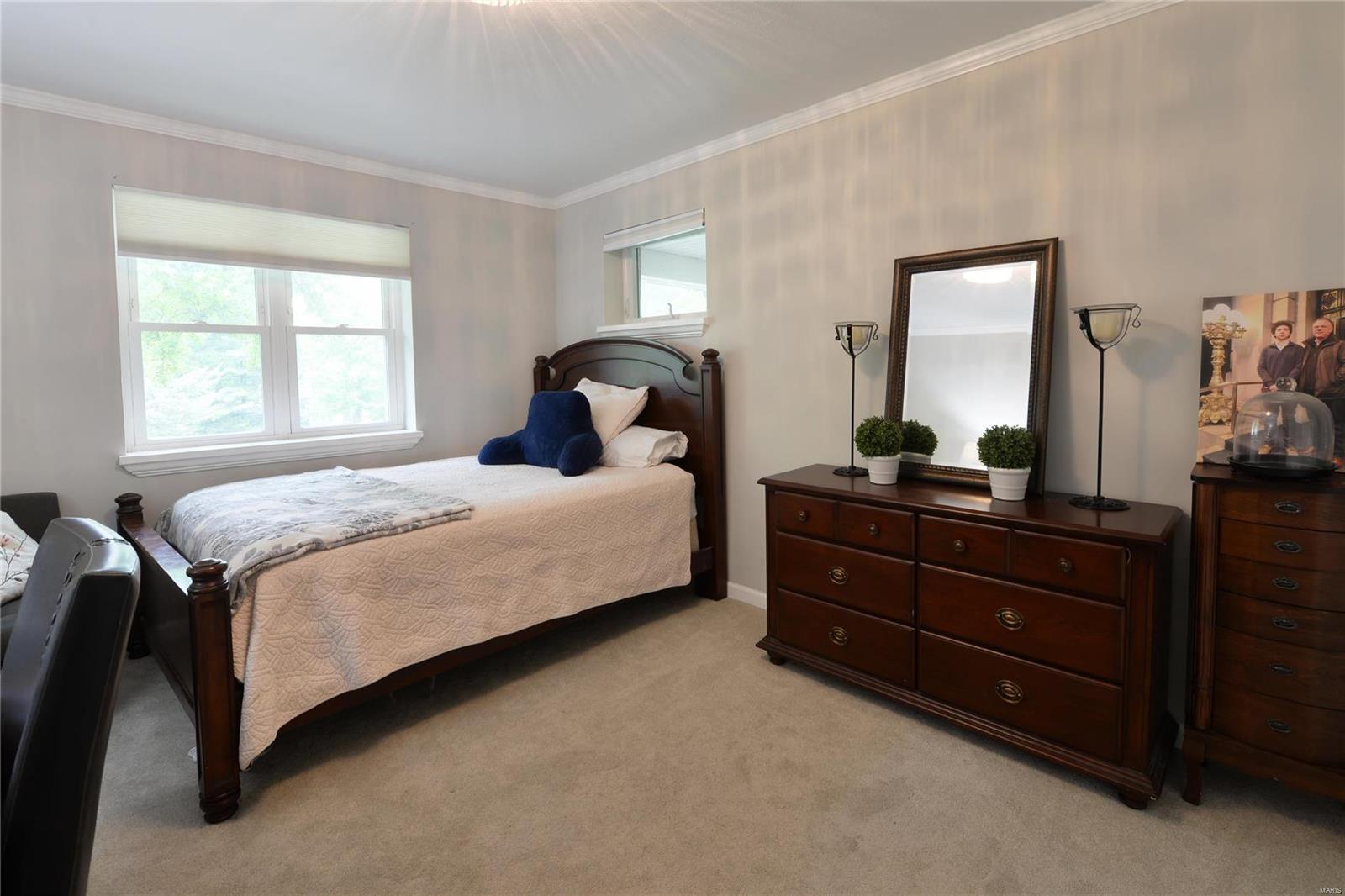 Ladue Crest - Residential Lease