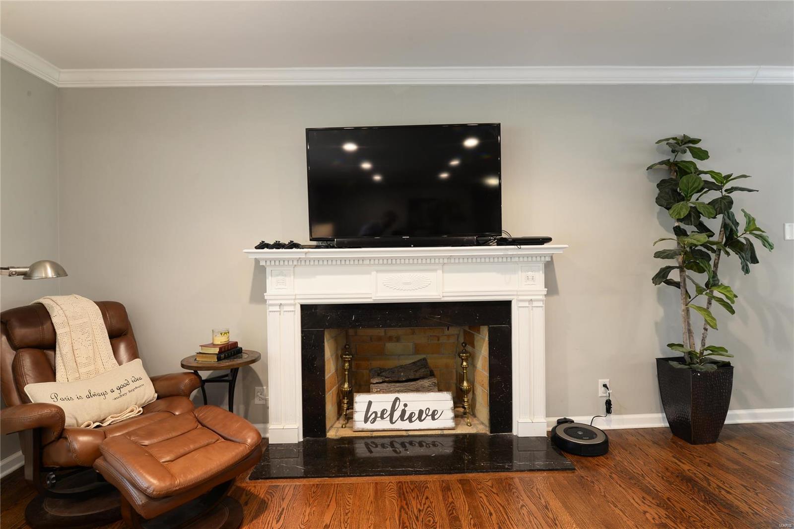 Ladue Crest - Residential Lease