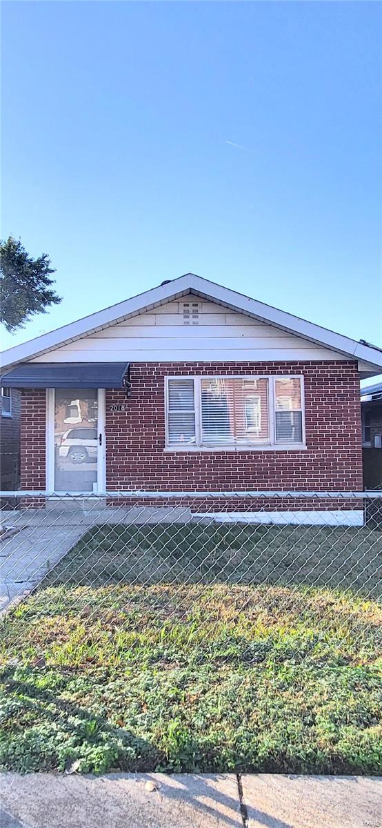 St Louis, Missouri 63118, United States, 2 Bedrooms Bedrooms, ,1 BathroomBathrooms,Residential,Pending,36249