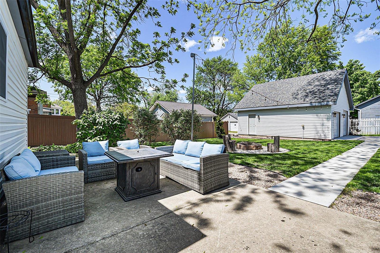 City/St Charles - Residential