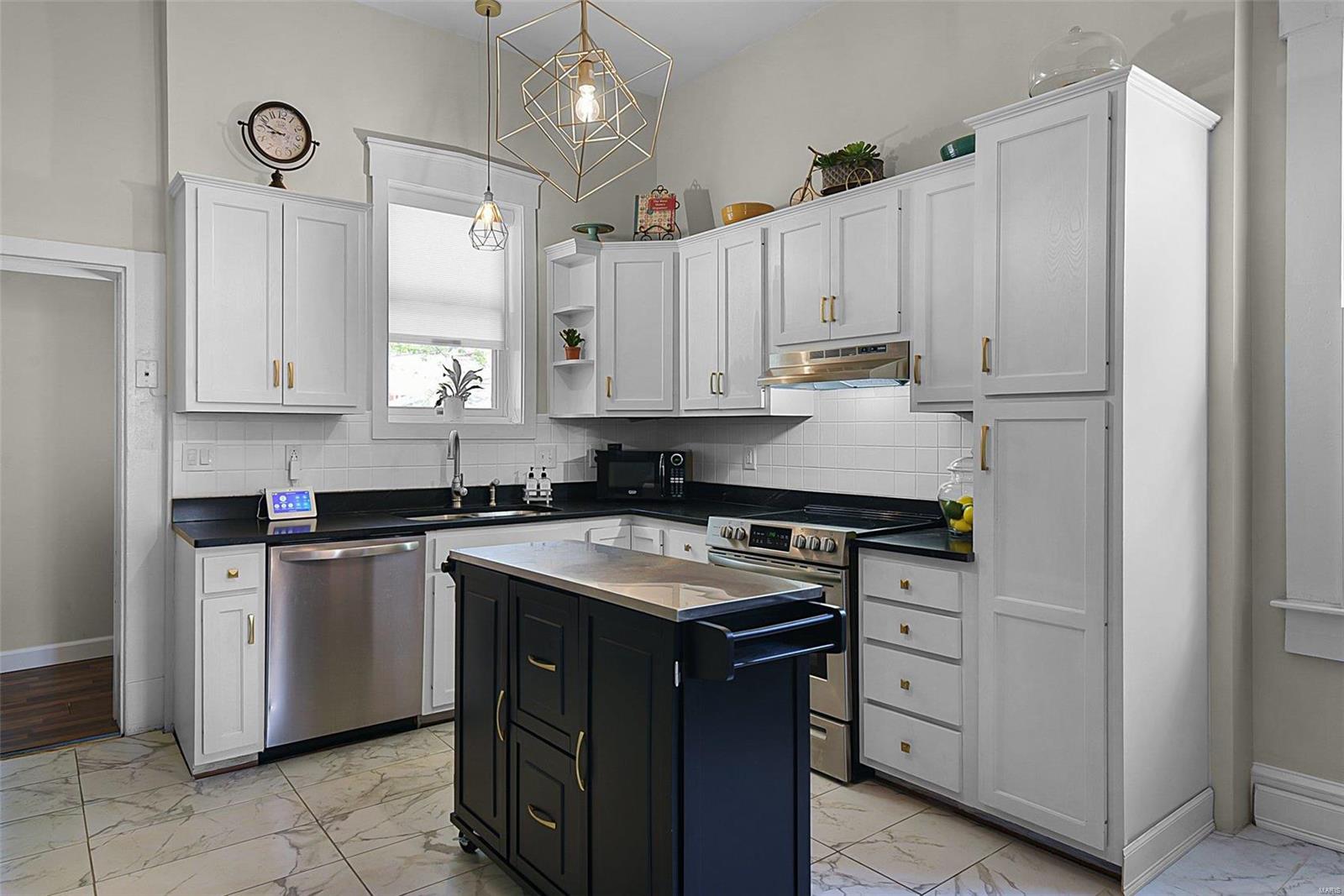 City/St Charles - Residential