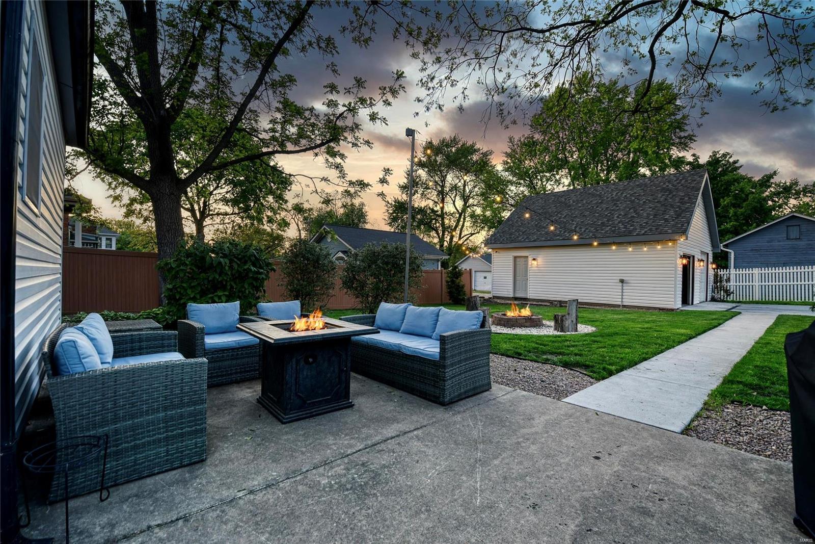 City/St Charles - Residential