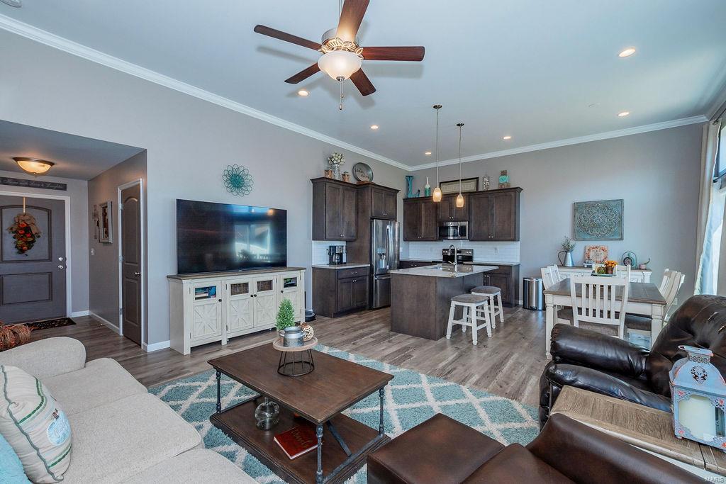 Palisades Village 2 - Residential