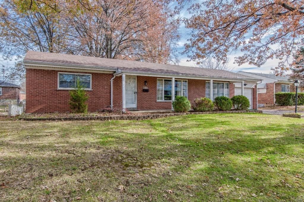 Larry Del Courts - Residential