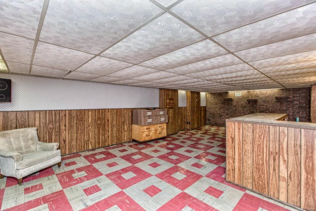 Larry Del Courts - Residential