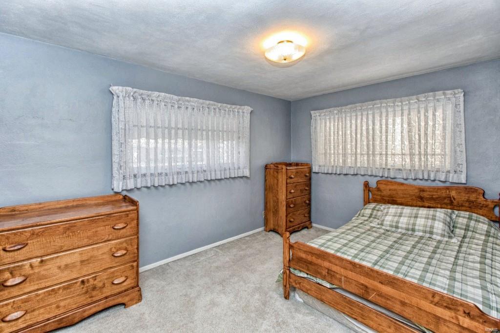 Larry Del Courts - Residential