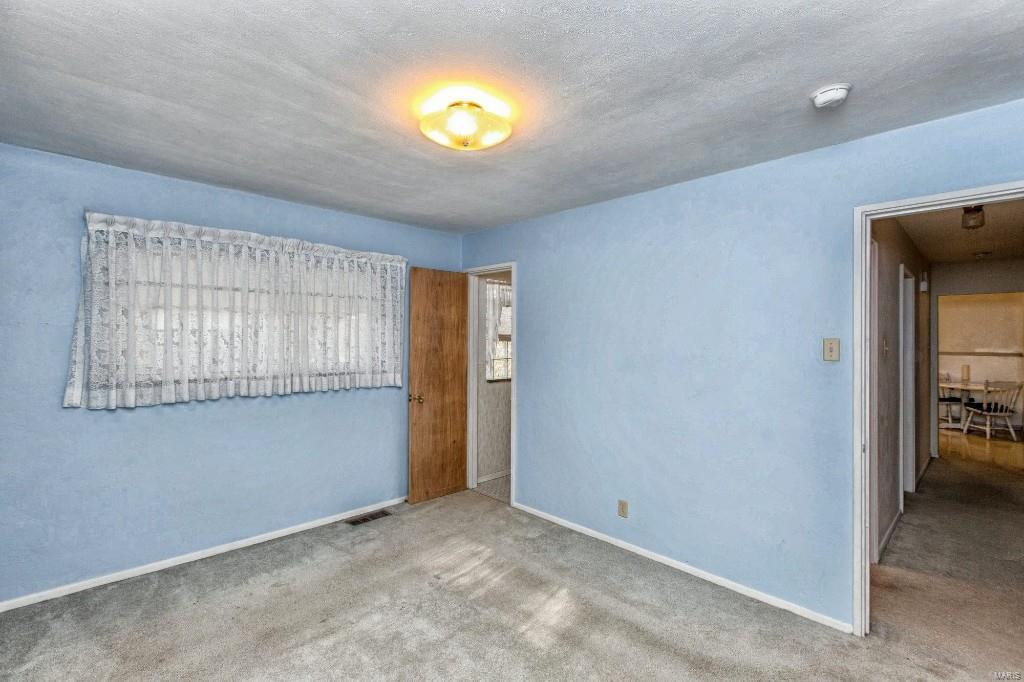 Larry Del Courts - Residential