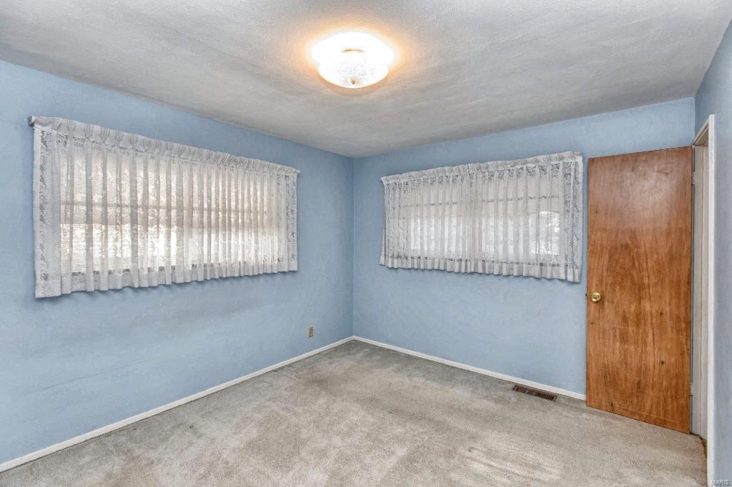 Larry Del Courts - Residential