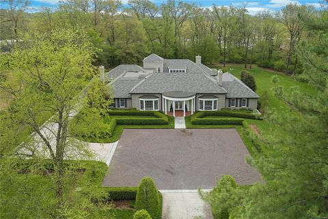 Photo of 4 Mayfair Road, Ladue, MO 63124 (MLS # 24008130)