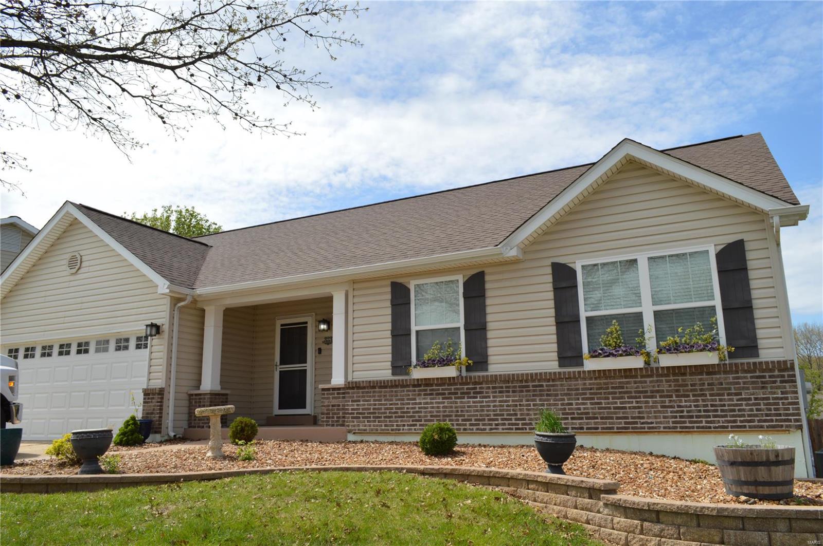 O'Fallon, Missouri 63366, United States, 3 Bedrooms Bedrooms, ,2 BathroomsBathrooms,Residential,Pending,6070