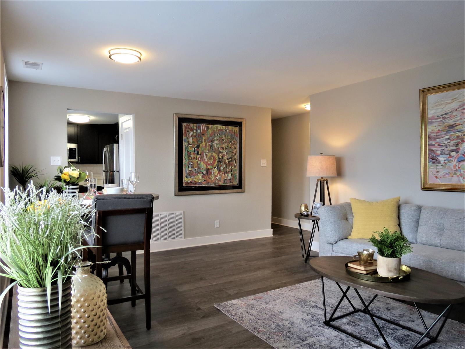 Pershing Ave - Residential Income