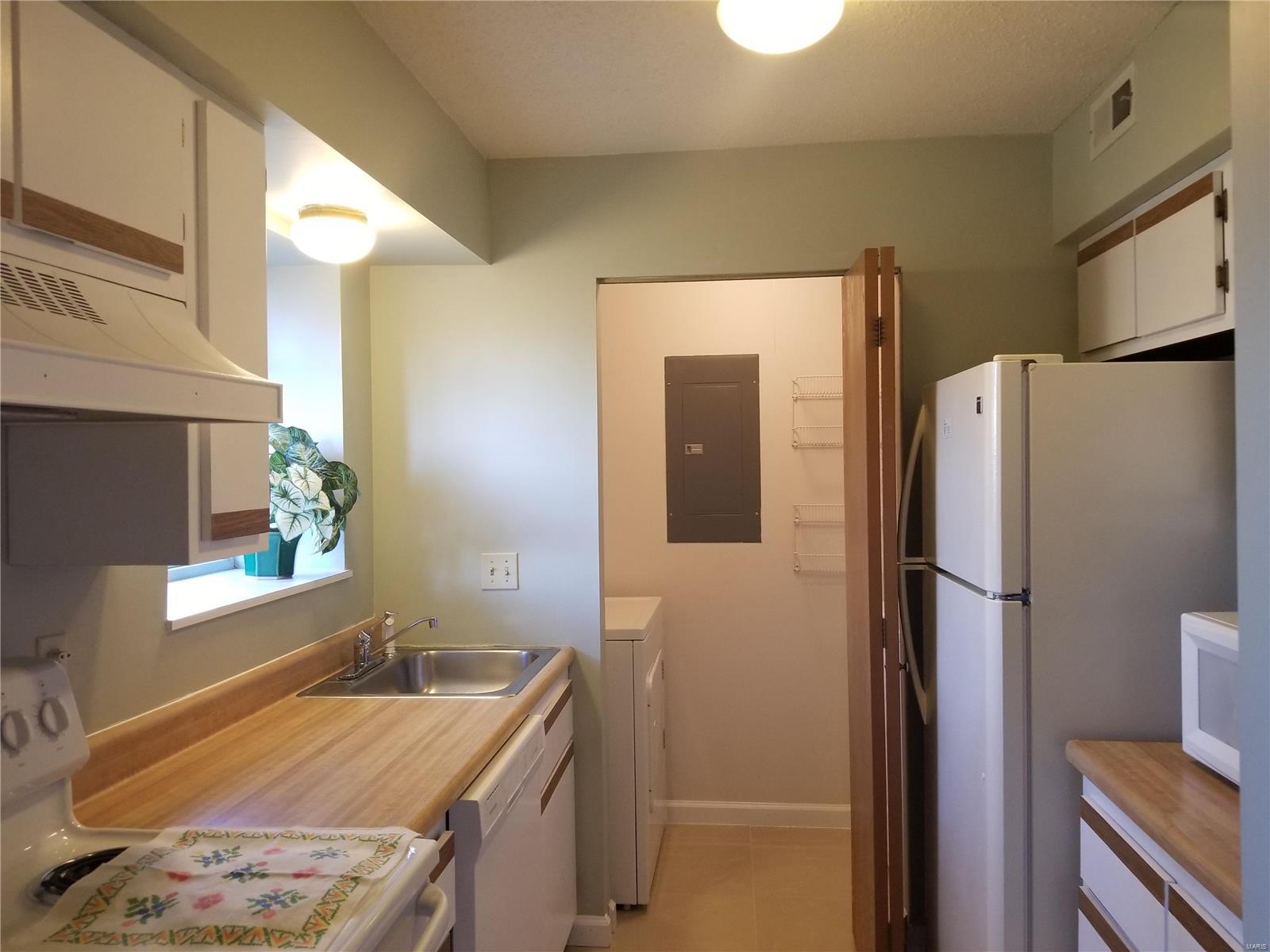 Ashton Place Condo - Residential