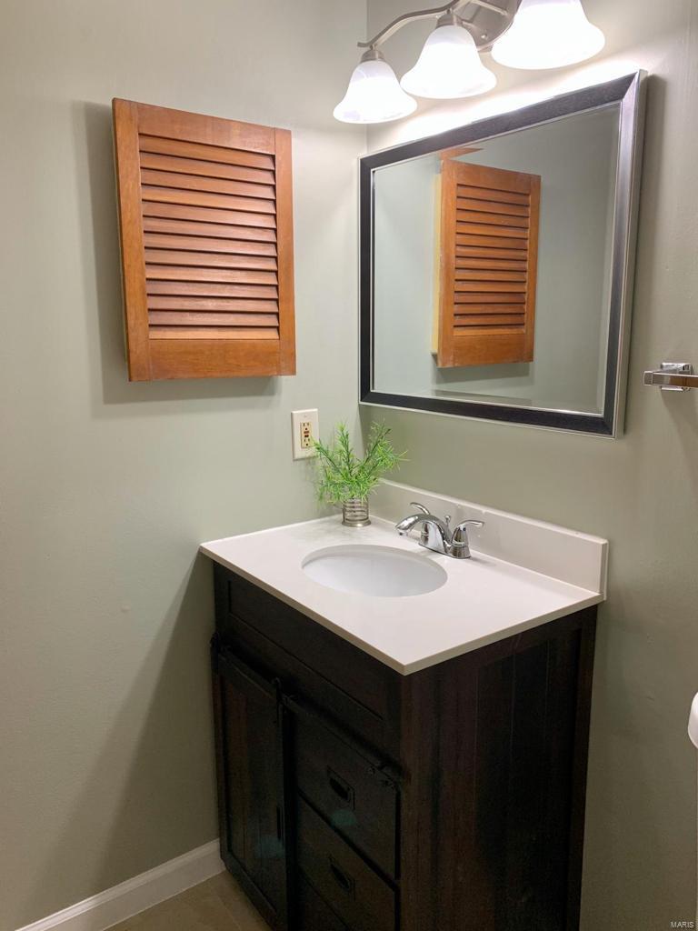 Ashton Place Condo - Residential