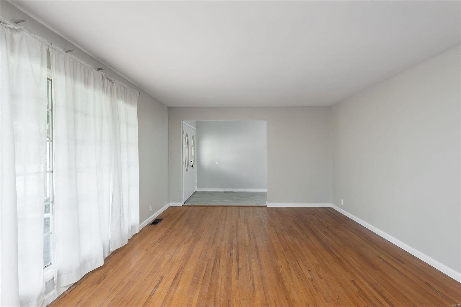 Paddock Meadows 6 - Residential