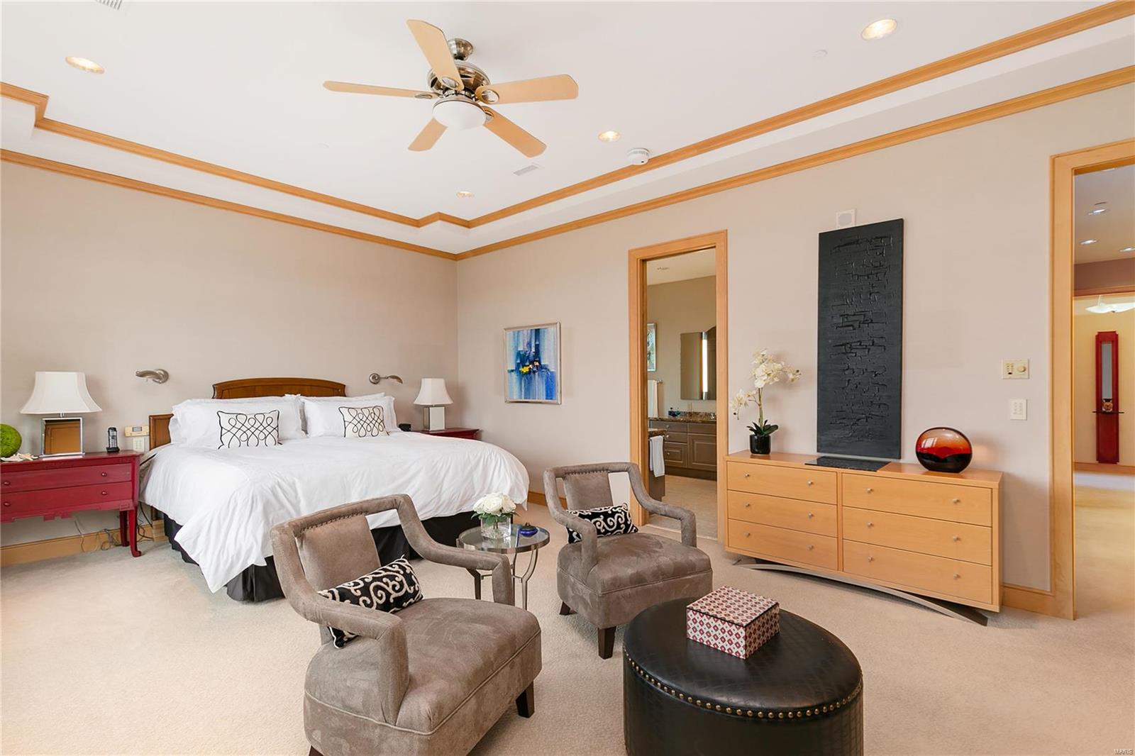 Residence At 800 S Hanley A Condo - Residential