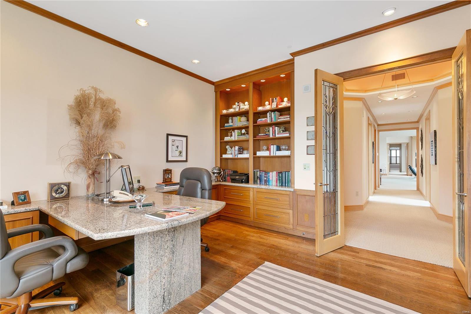 Residence At 800 S Hanley A Condo - Residential