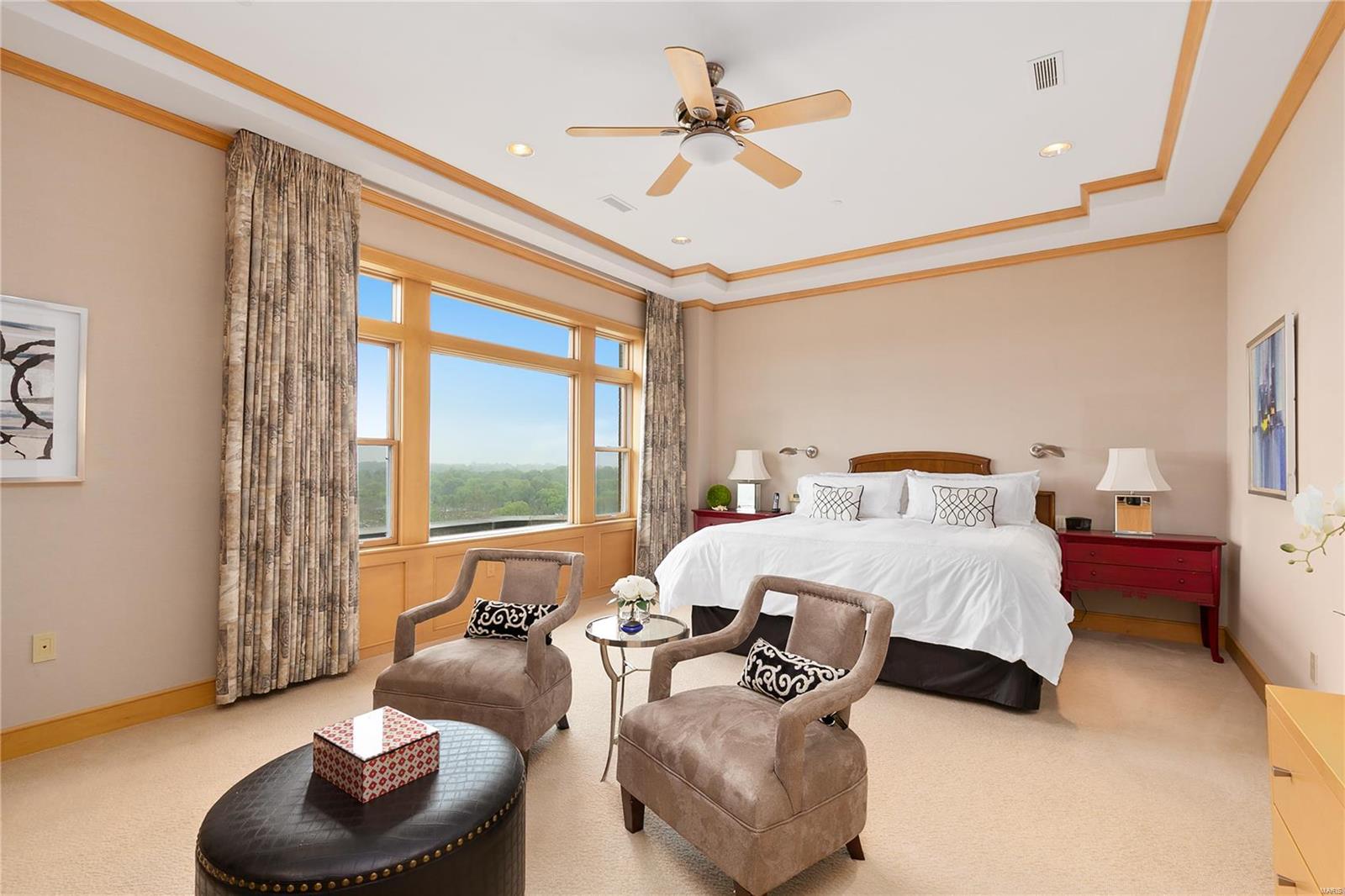 Residence At 800 S Hanley A Condo - Residential