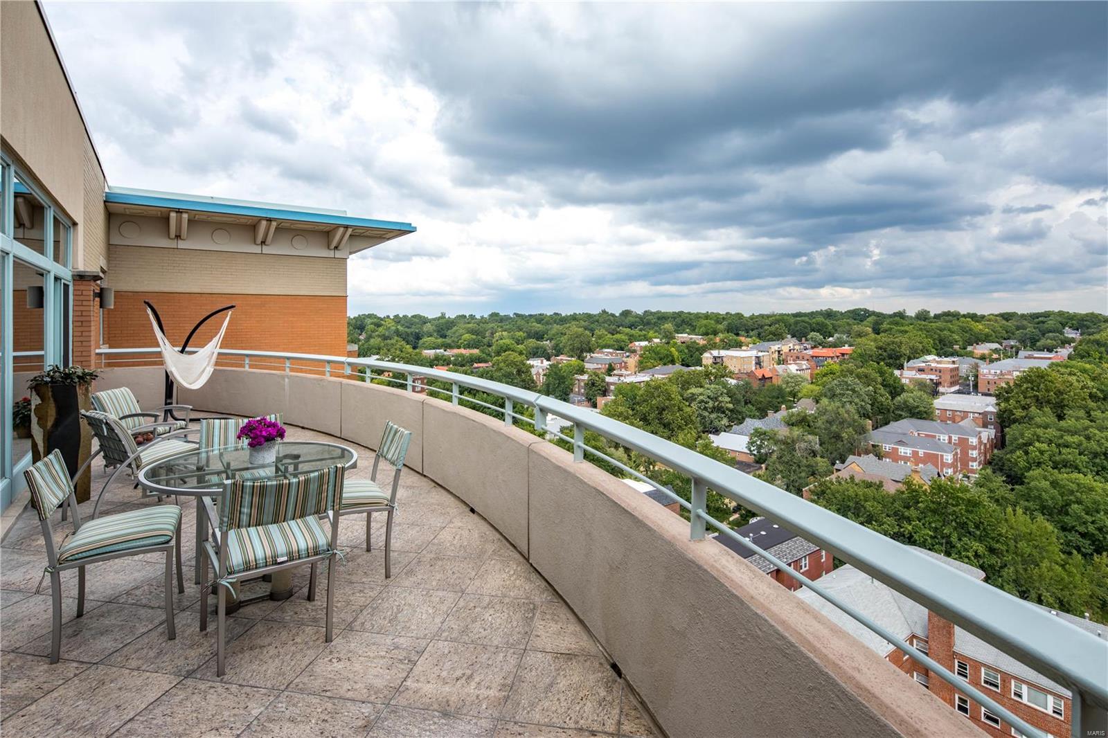 Residence At 800 S Hanley A Condo - Residential
