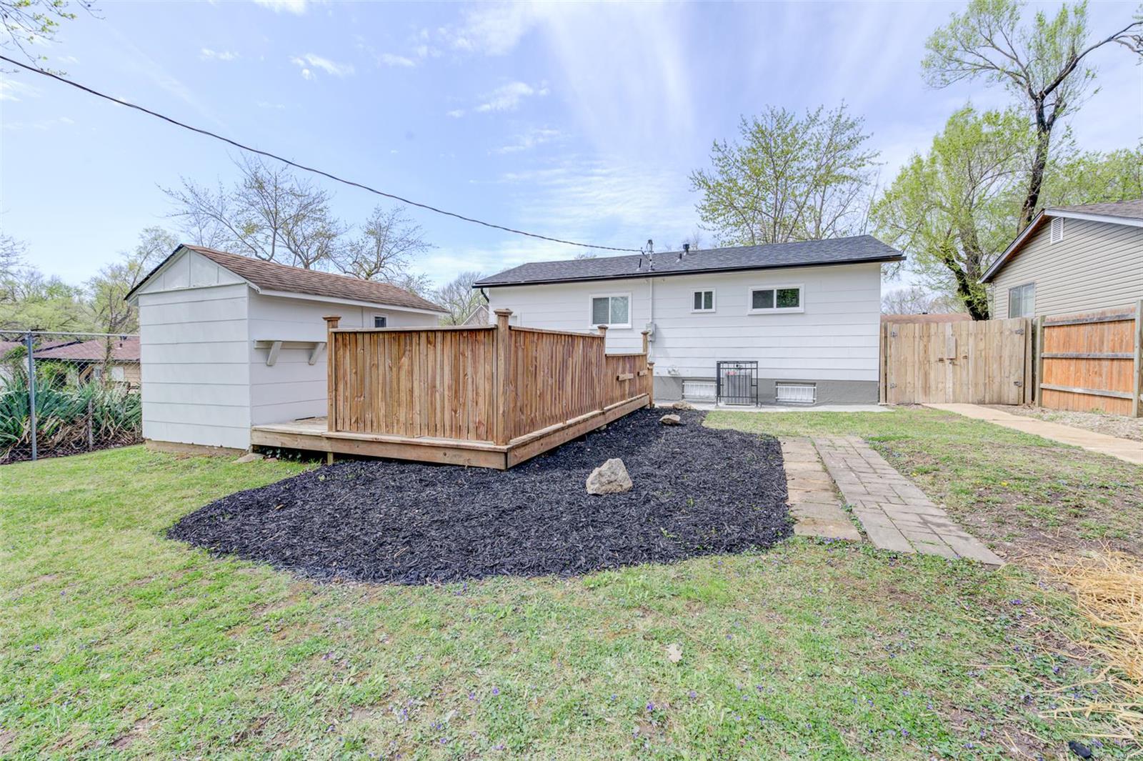 St Louis, Missouri 63136, United States, 2 Bedrooms Bedrooms, ,1 BathroomBathrooms,Residential,Pending,101036