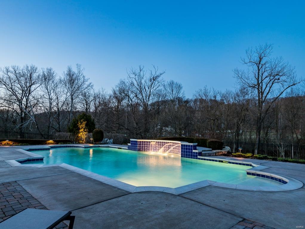 Three Sisters Farm - Residential