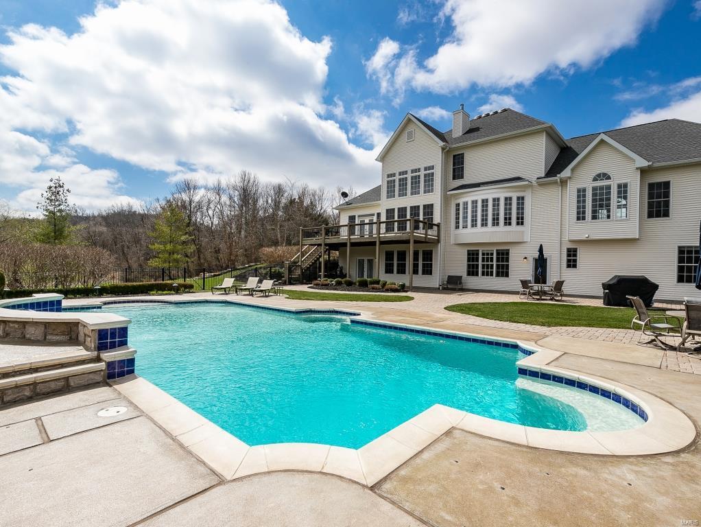 Three Sisters Farm - Residential