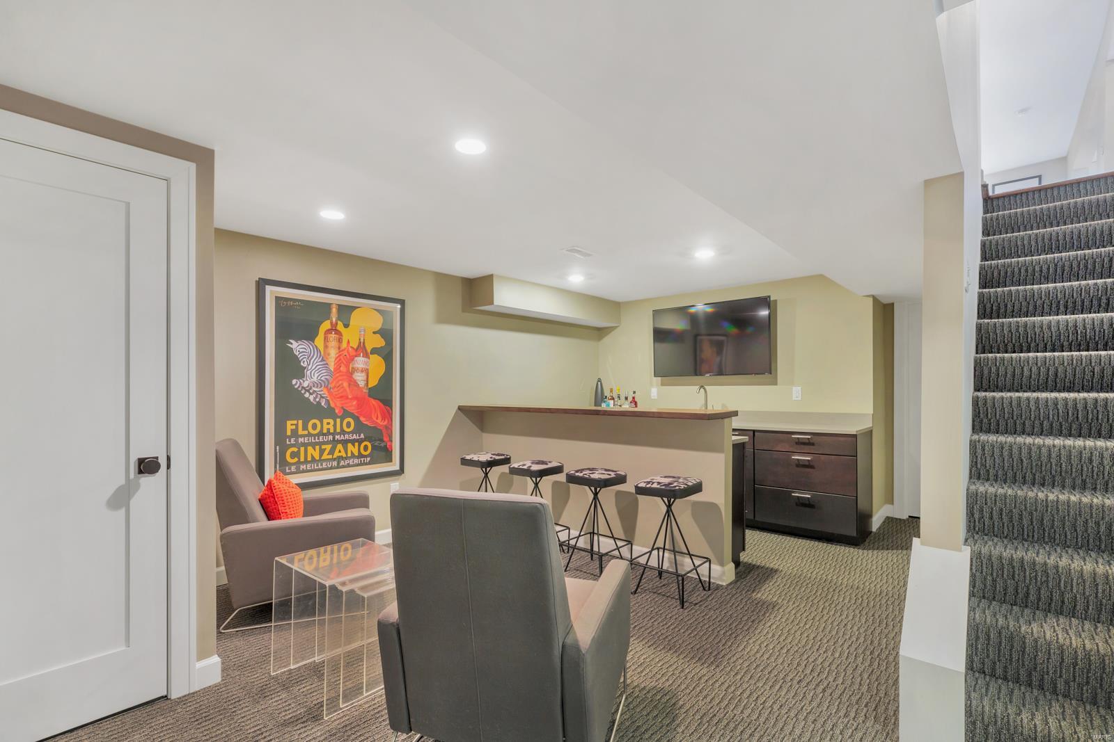 Davis Place - Residential