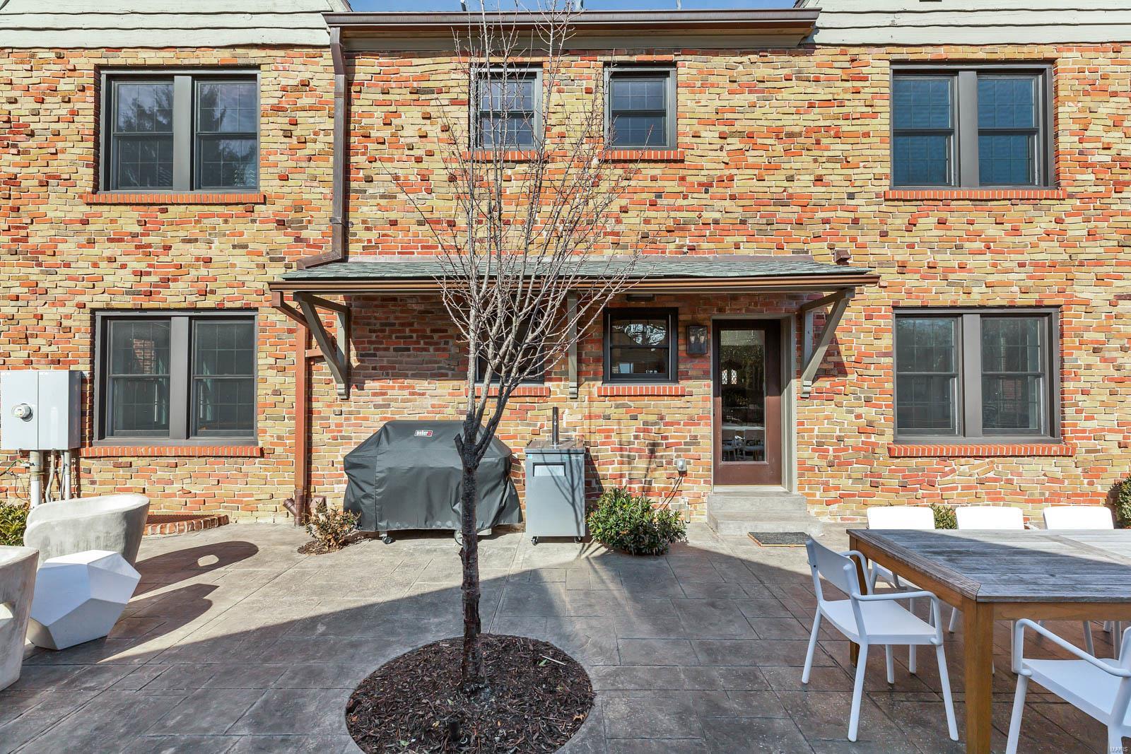 Davis Place - Residential