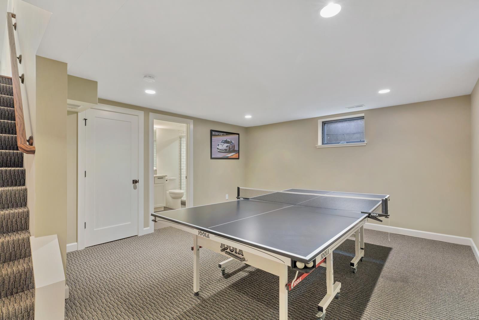 Davis Place - Residential