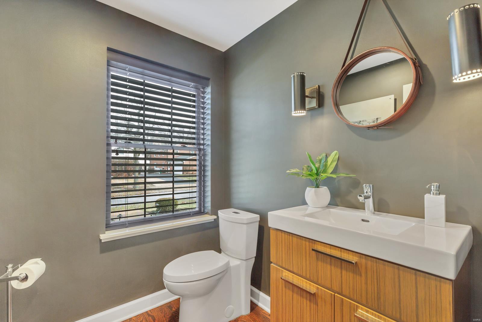 Davis Place - Residential