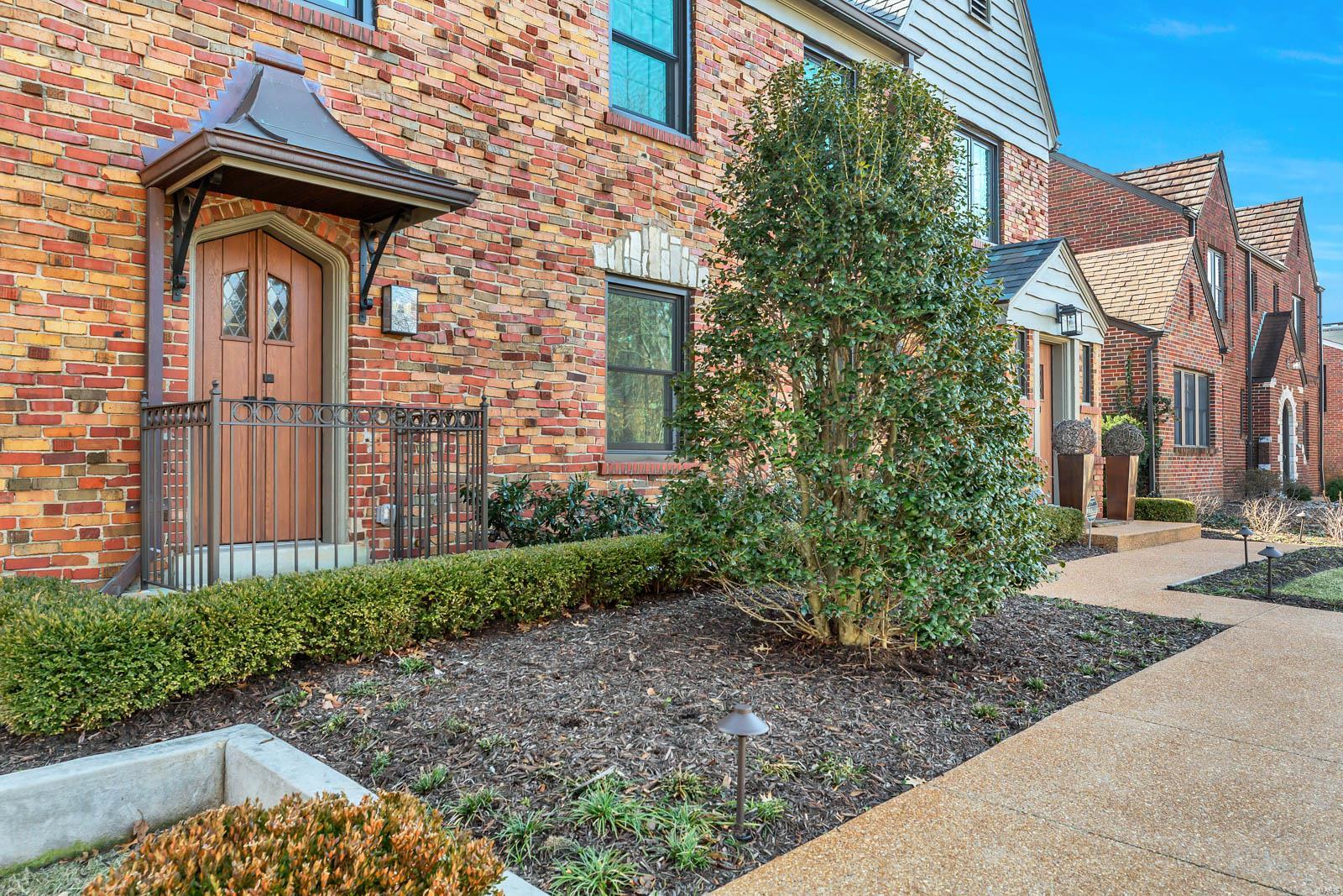 Davis Place - Residential