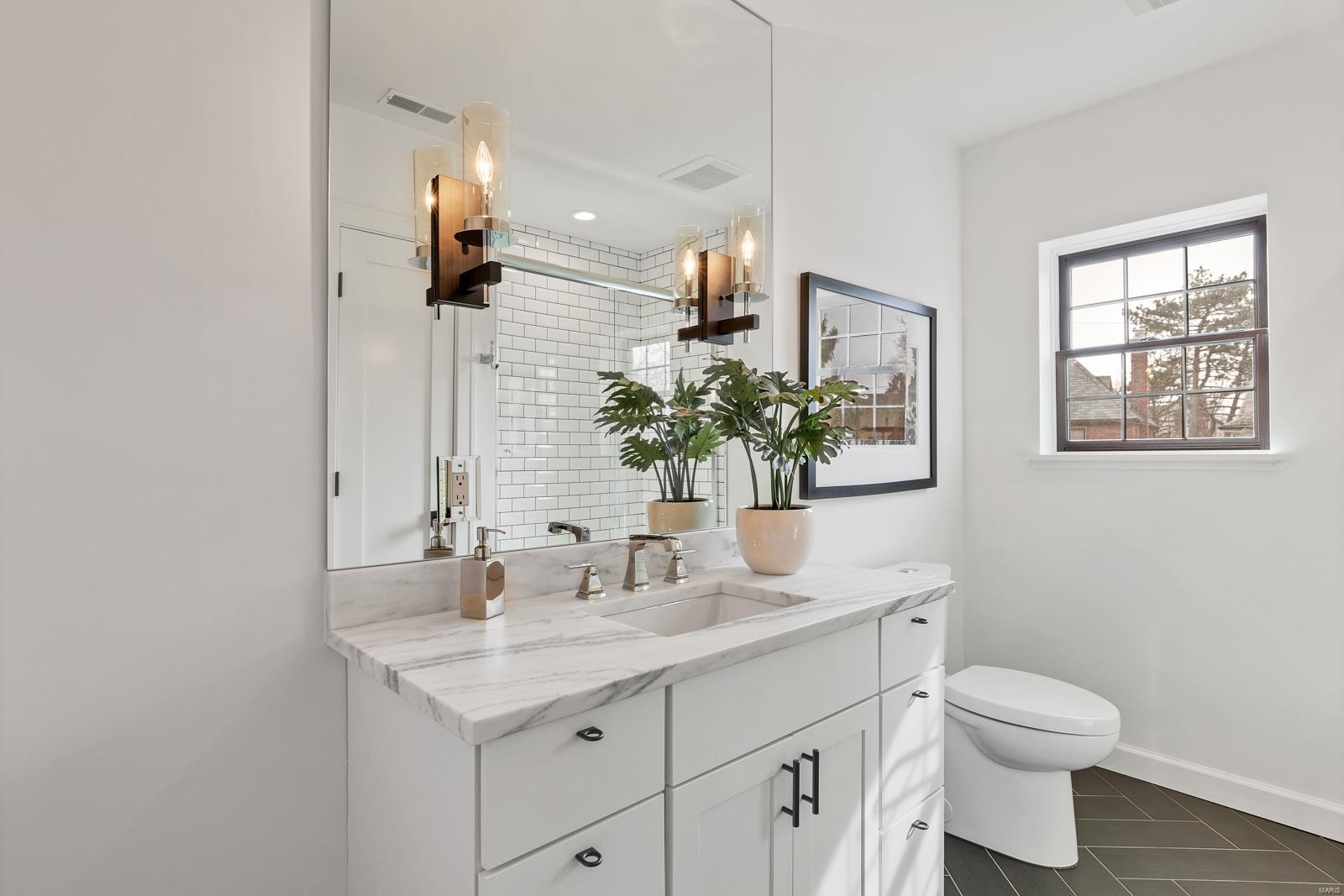 Davis Place - Residential