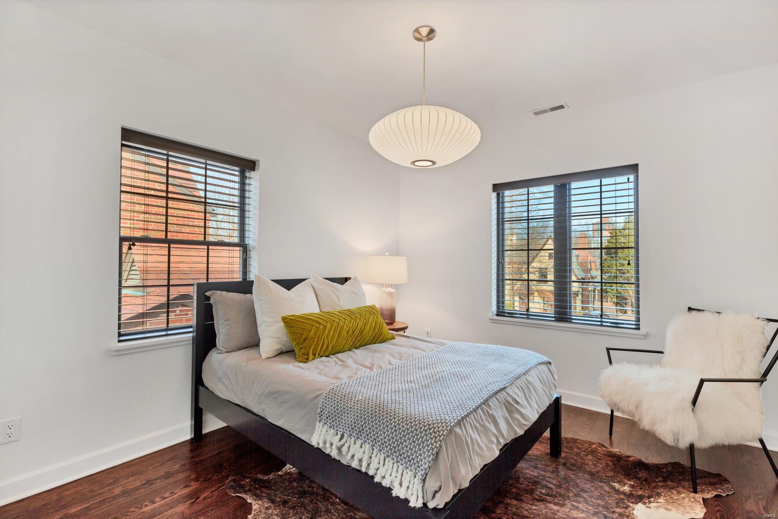 Davis Place - Residential