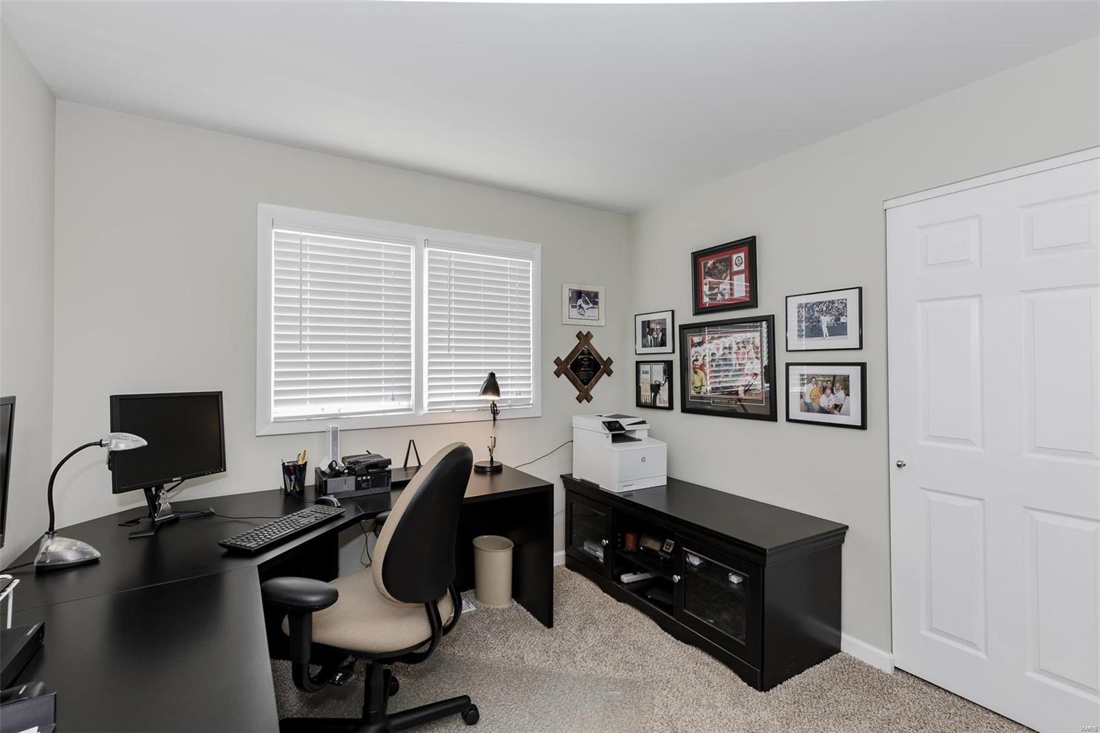 Maison Manor - Residential