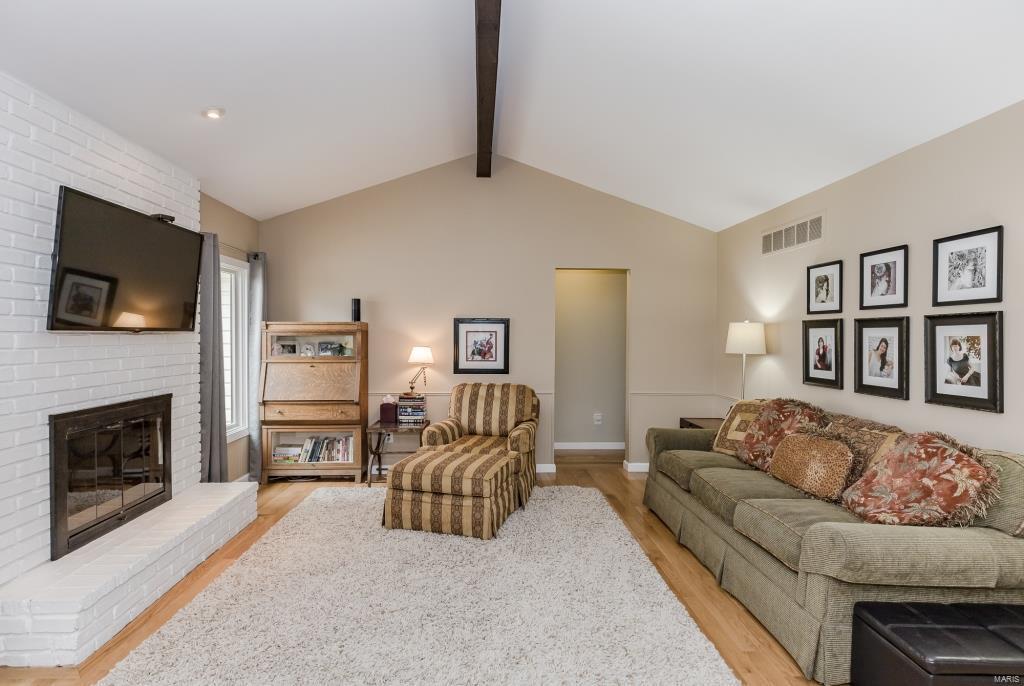 Maison Manor - Residential