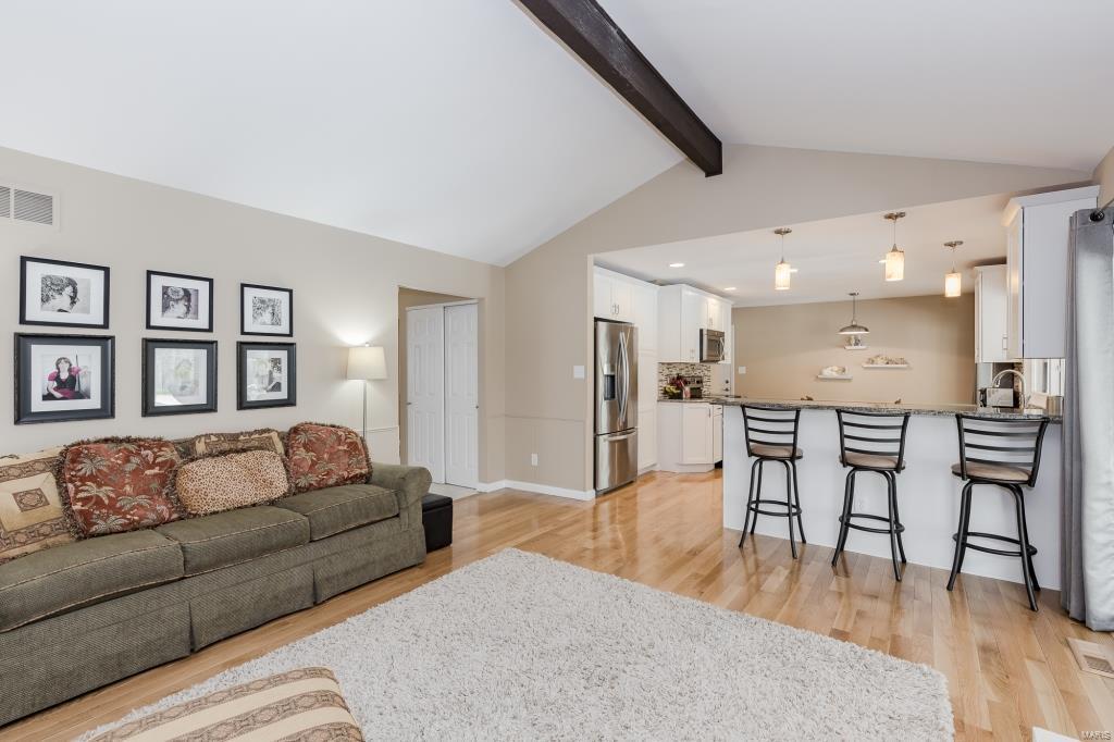 Maison Manor - Residential