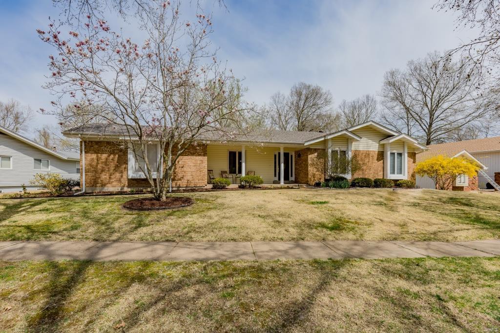 Maison Manor - Residential