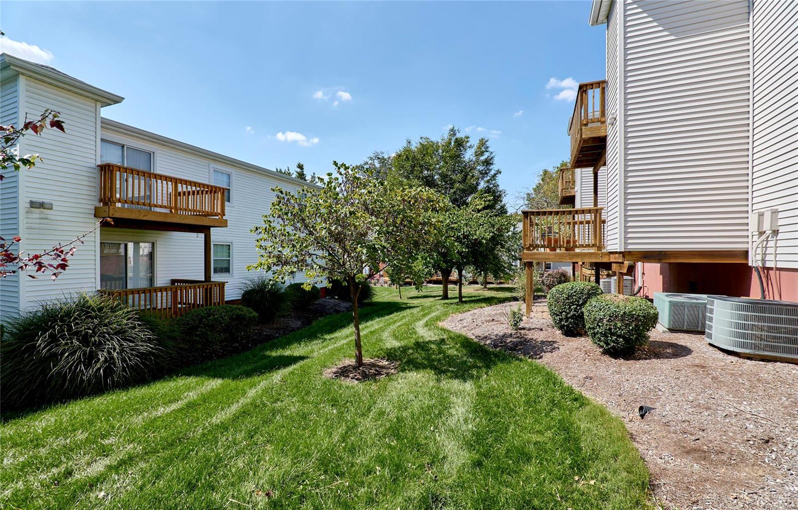 Brentwood Forest Condo Ph Eight - Residential