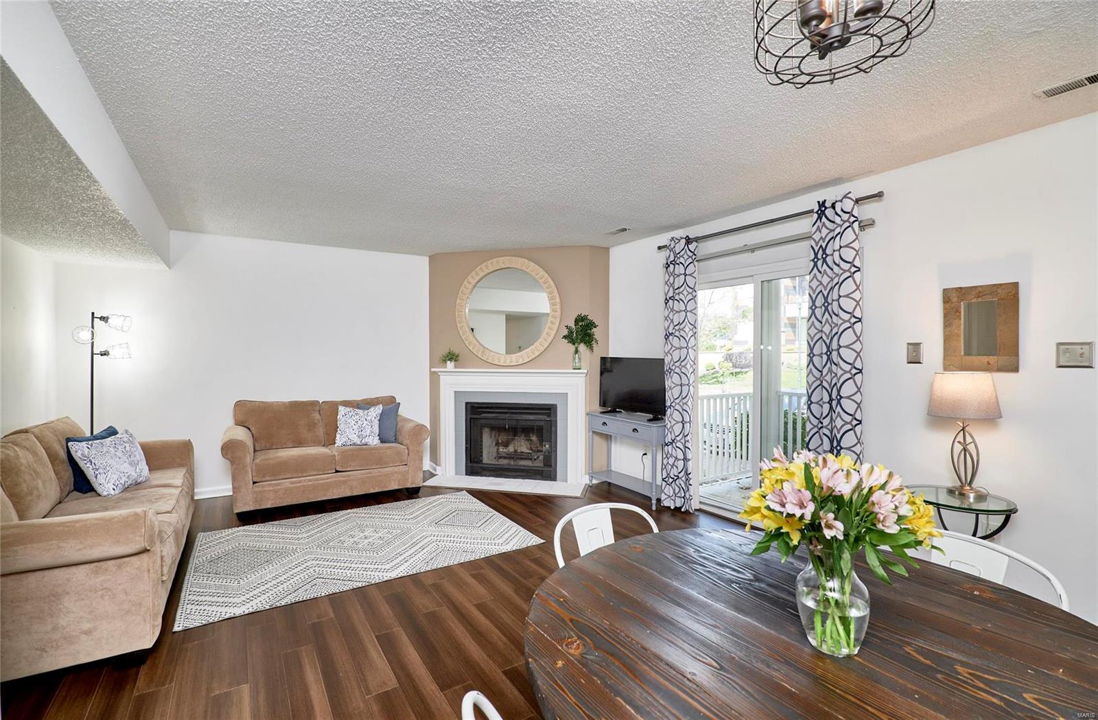 Brentwood Forest Condo Ph Eight - Residential