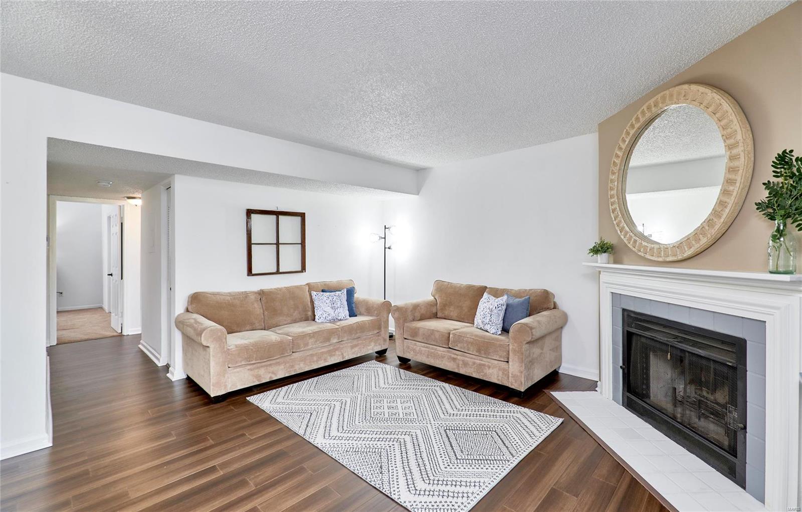 Brentwood Forest Condo Ph Eight - Residential
