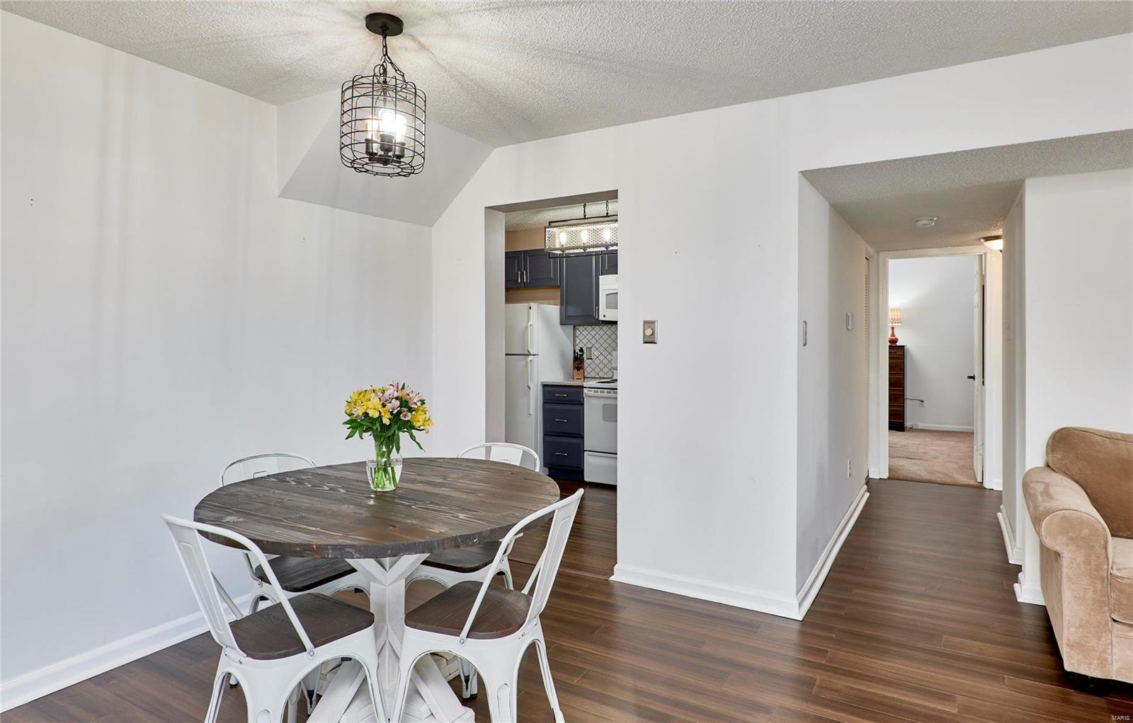 Brentwood Forest Condo Ph Eight - Residential