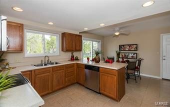 Lafayette Manor - Residential Lease