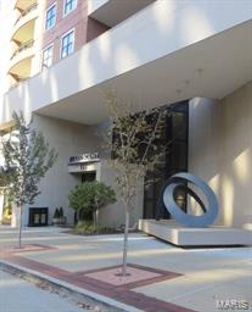 FOR COMP PURPOSES ONLY
Condo fee is an annual amount. Location: Upper Level