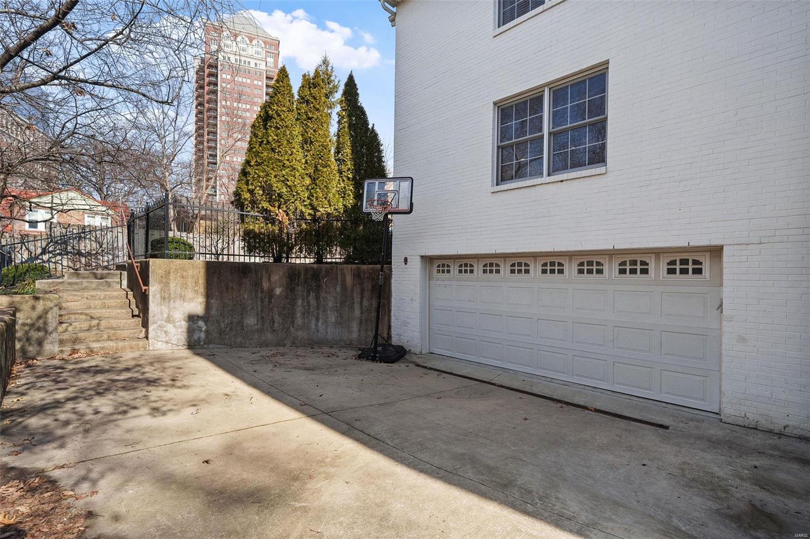 Wydown Forest - Residential