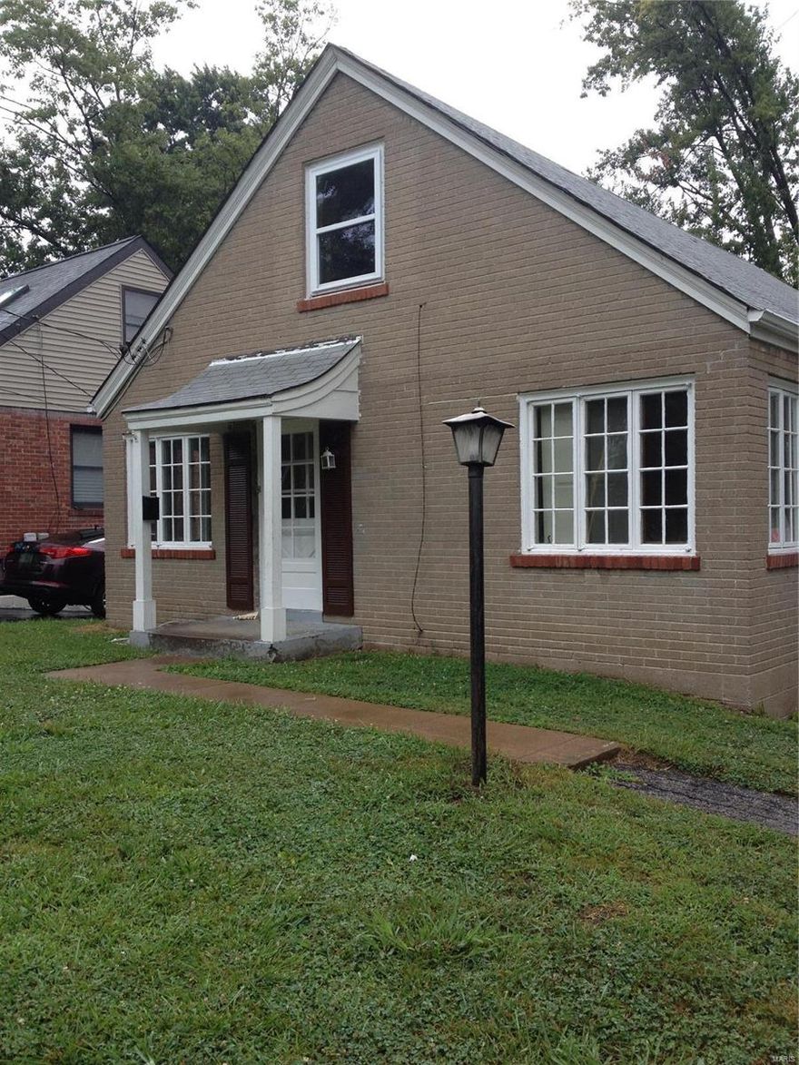 Selling as a bulk sale.  12 properties.  10024 Lakemoor 63136-MLS 22040523, 464 Chapel Ridge 63042-MLS 22042313, 618 Wesley 63135-MLS 22040876, 6134 Avila 63134-MLS 22040882, 743 Shepley 63137-MLS 22040889, 
10027 Lilac 63137-MLS 22040909, 1214 Maple 63138-MLS 22041245, 235 Flora 63135-MLS 22042234,
3410 McKibbon 63114-MLS 22042239, 2457 Shannonaire 63136-MLS 22042248, 7042 Roslyn 63136-MLS 22042281
9700 Dennis 63136-MLS 22042299 Each property selling for average price of  $75000
 
Supplement contains the lease dates and rent monthly for the properties.  All properties with the exception of 6134 Avila and 3410 Mckibbon with leases, recently had St John inspection.  Also tenant with HASLC voucher will move in in the next 30 days.  Seller not looking to break up the properties as individual sales.
Please do not disturb the tenants.  Vacant properties 6134 Avila and 3410 Mckibbon currently have combo lock boxes on them should  you like to schedule a showing.